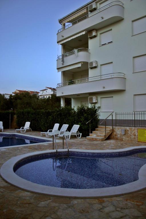Apartments Paradise Трогир Экстерьер фото