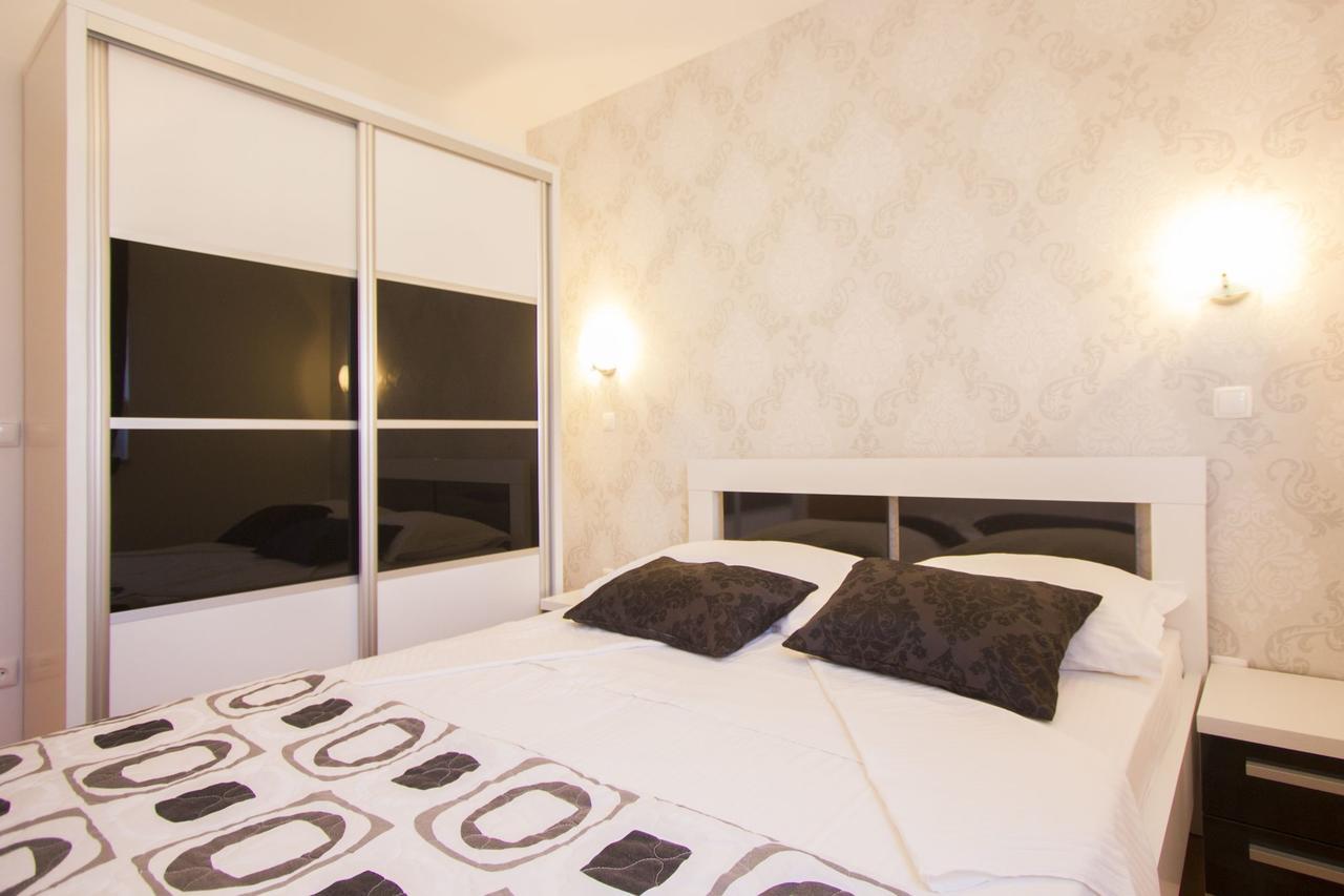 Apartments Paradise Трогир Экстерьер фото