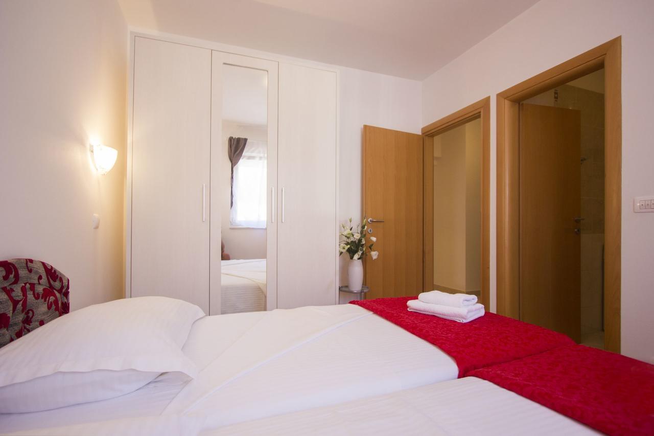 Apartments Paradise Трогир Экстерьер фото